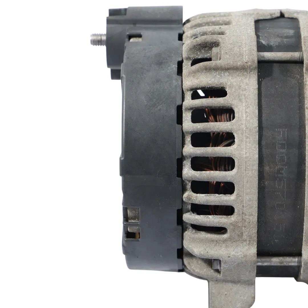 Alternator Generator Prądnica Valeo 150A 14V do Mercedes W205 o numerze A0009062103 Mercedes W205 Alternator Generator Prądnica Valeo 150A 14V - SKU A0009062103 - Numer Części A0009062103