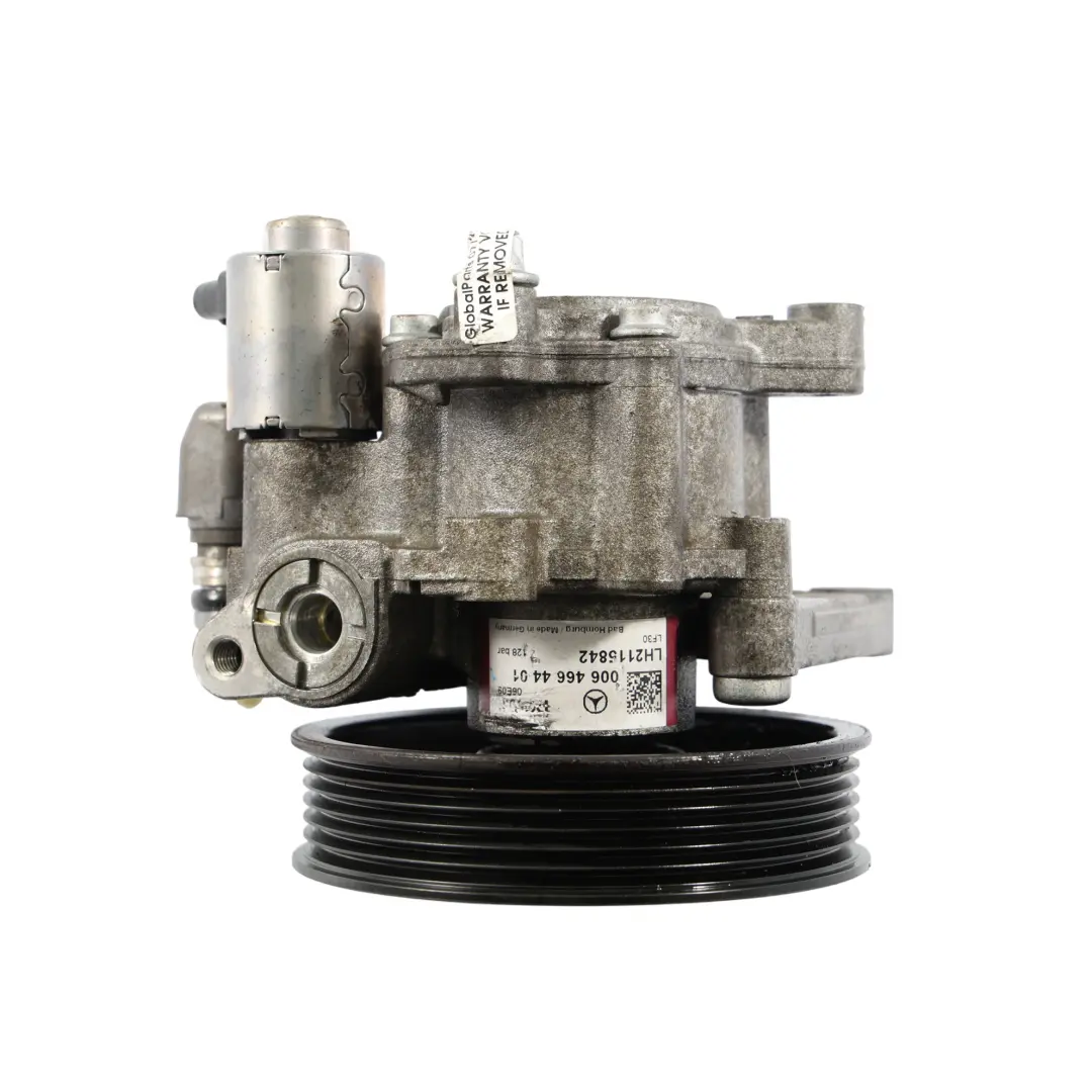 Servolenkungspumpe Hydrauliklenkungseinheit A0064664801 für Mercedes W204 W212 mit Teilenummer A0064664401 Mercedes W204 W212 Servolenkungspumpe Hydrauliklenkungseinheit A0064664801 - SKU A0064664401 - Teilenummer A0064664401