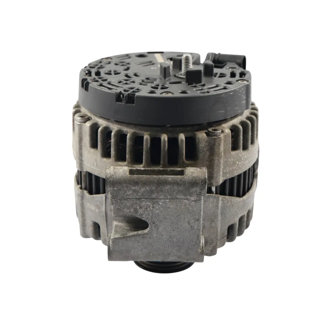 Alternador Generador 180A 14V M272 Gasolina para Mercedes W204 W212 con número de pieza A0131545602 Mercedes W204 W212 Alternador Generador 180A 14V M272 Gasolina - SKU A0131545602 - Número de pieza A0131545602