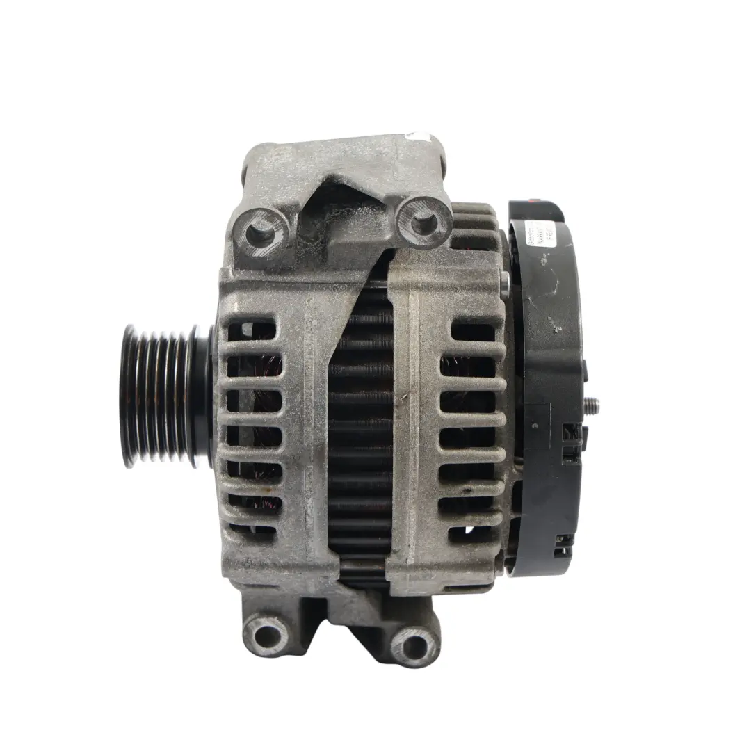 Alternatore Generatore M272 180A 14V Benzina per Mercedes W204 W212 con numero di parte A0131545602 Mercedes W204 W212 Alternatore Generatore M272 180A 14V Benzina - SKU A0131545602 - Numero di parte A0131545602