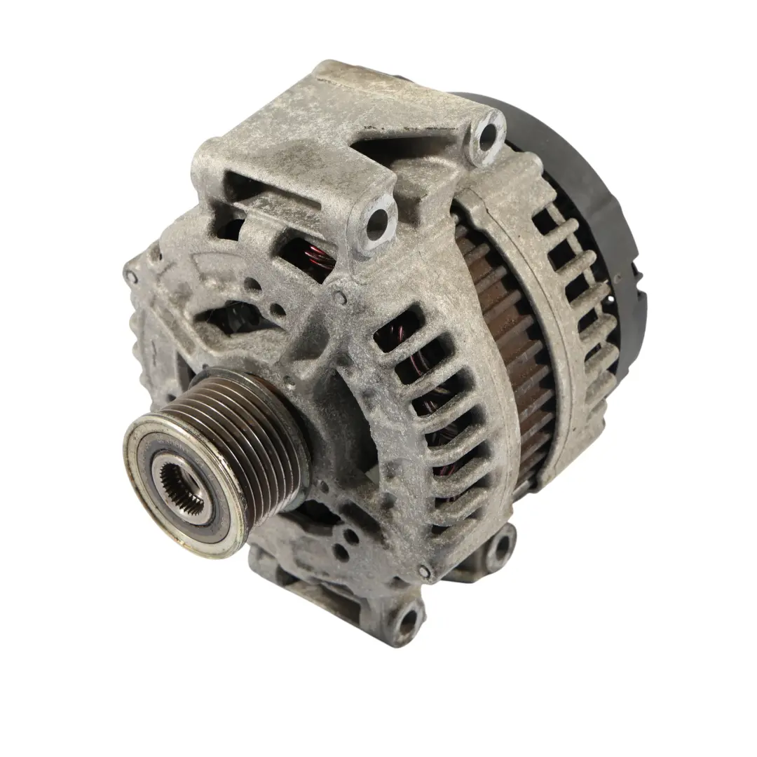 Alternador Generador OM642 Diesel 14V 180A para Mercedes W211 CLS C219 con número de pieza A0131547002 Mercedes W211 CLS C219 Alternador Generador OM642 Diesel 14V 180A - SKU A0131547002 - Número de pieza A0131547002