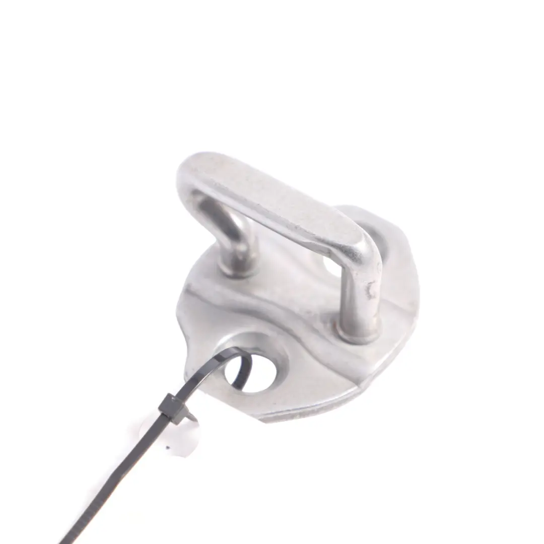 Piastra Di Fissaggio Per Chiavistello per Mercedes X118 W177 W206 W247 con numero di parte A0997230800 Mercedes X118 W177 W206 W247 Piastra Di Fissaggio Per Chiavistello - SKU A0997230800 - Numero di parte A0997230800