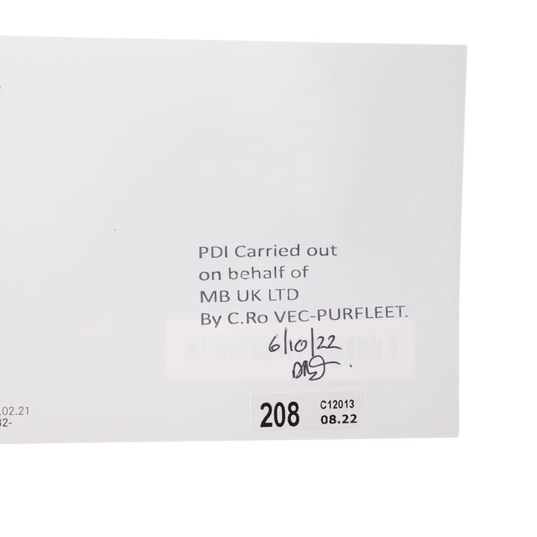 Owner's Handbook Service Booklet Case Etui to Mercedes CLA X118 with Part number A1185847304 Mercedes CLA X118 Owner's Handbook Service Booklet Case Etui - SKU A1185847304 - Part number A1185847304