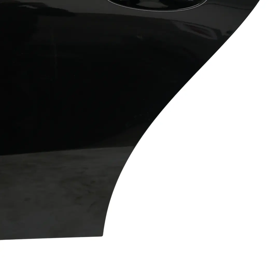 Puerta Trasera Izquierda Kosmos Black Negro - 191 para Mercedes CLA X118 con número de pieza A1187306900 Mercedes CLA X118 Puerta Trasera Izquierda Kosmos Black Negro - 191 - SKU A1187306900-KB - Número de pieza A1187306900