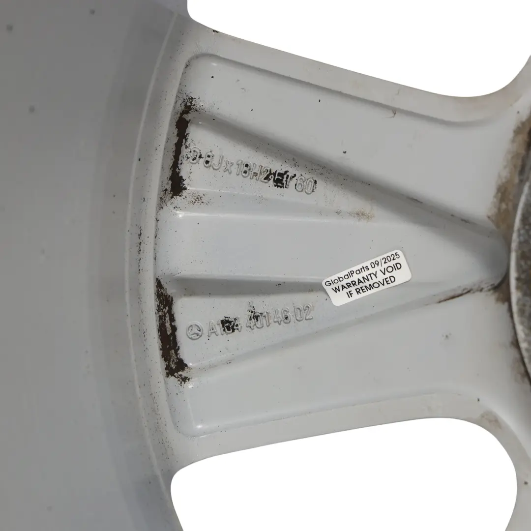 Jante En Alliage Argentée 18" 8J ET:60 5 Branches pour Mercedes ML W164 à propos du numéro de pièce A1644014602 Mercedes ML W164 Jante En Alliage Argentée 18" 8J ET:60 5 Branches - SKU A1644014602-1 - Numéro de pièce A1644014602