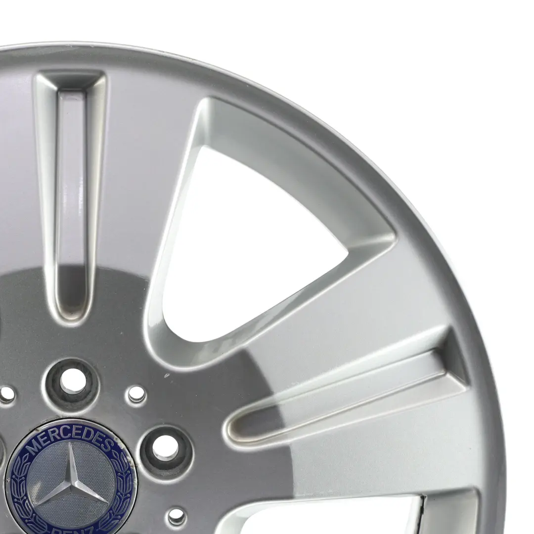 Silberne Leichtmetallfelge 18" 8J ET:60 5-Speichen für Mercedes ML W164 mit Teilenummer A1644014602 Mercedes ML W164 Silberne Leichtmetallfelge 18" 8J ET:60 5-Speichen - SKU A1644014602-2 - Teilenummer A1644014602