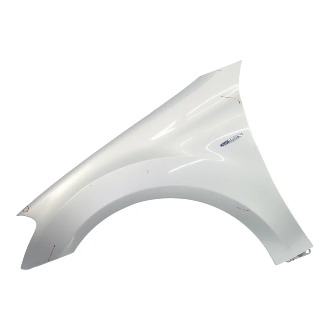 Błotnik Lewy Przedni Iridium Silver Srebrny Metalik - 775 do Mercedes ML W164 o numerze A1648810101 Mercedes ML W164 Błotnik Lewy Przedni Iridium Silver Srebrny Metalik - 775 - SKU A1648810101-IRS1 - Numer Części A1648810101