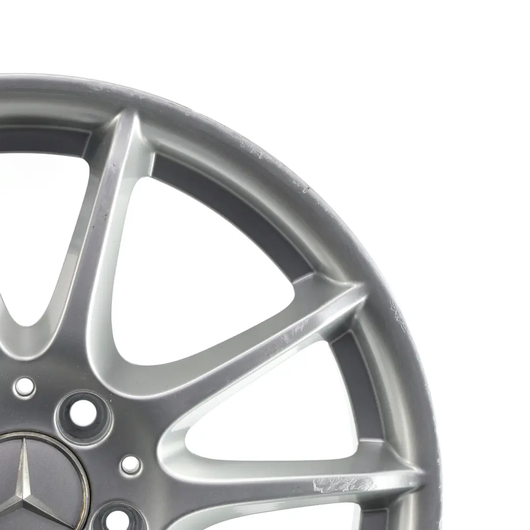 Argent Jante En Alliage 17" 7J ET:49 pour Mercedes W169 W245 à propos du numéro de pièce A1694012602 Mercedes W169 W245 Argent Jante En Alliage 17" 7J ET:49 - SKU A1694012602-1 - Numéro de pièce A1694012602