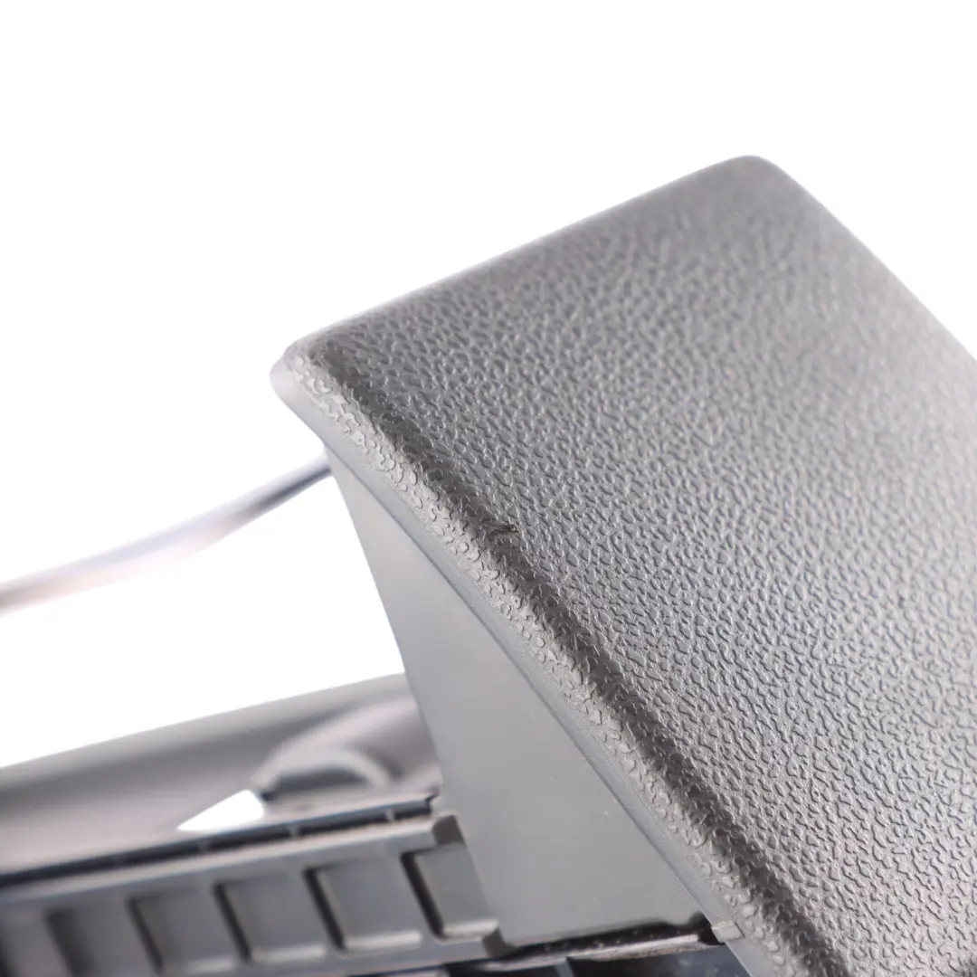 Rangement Boîte à gants Console pour Mercedes W169 W245 à propos du numéro de pièce A1696800035 Mercedes W169 W245 Rangement Boîte à gants Console - SKU A1696800035 - Numéro de pièce A1696800035