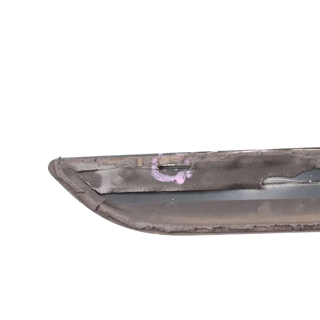 Tira moldura puerta trasera izquierda Negro Tropical para Mercedes W169 con número de pieza A1696901362 Mercedes W169 Tira moldura puerta trasera izquierda Negro Tropical - SKU A1696901362-TBL - Número de pieza A1696901362