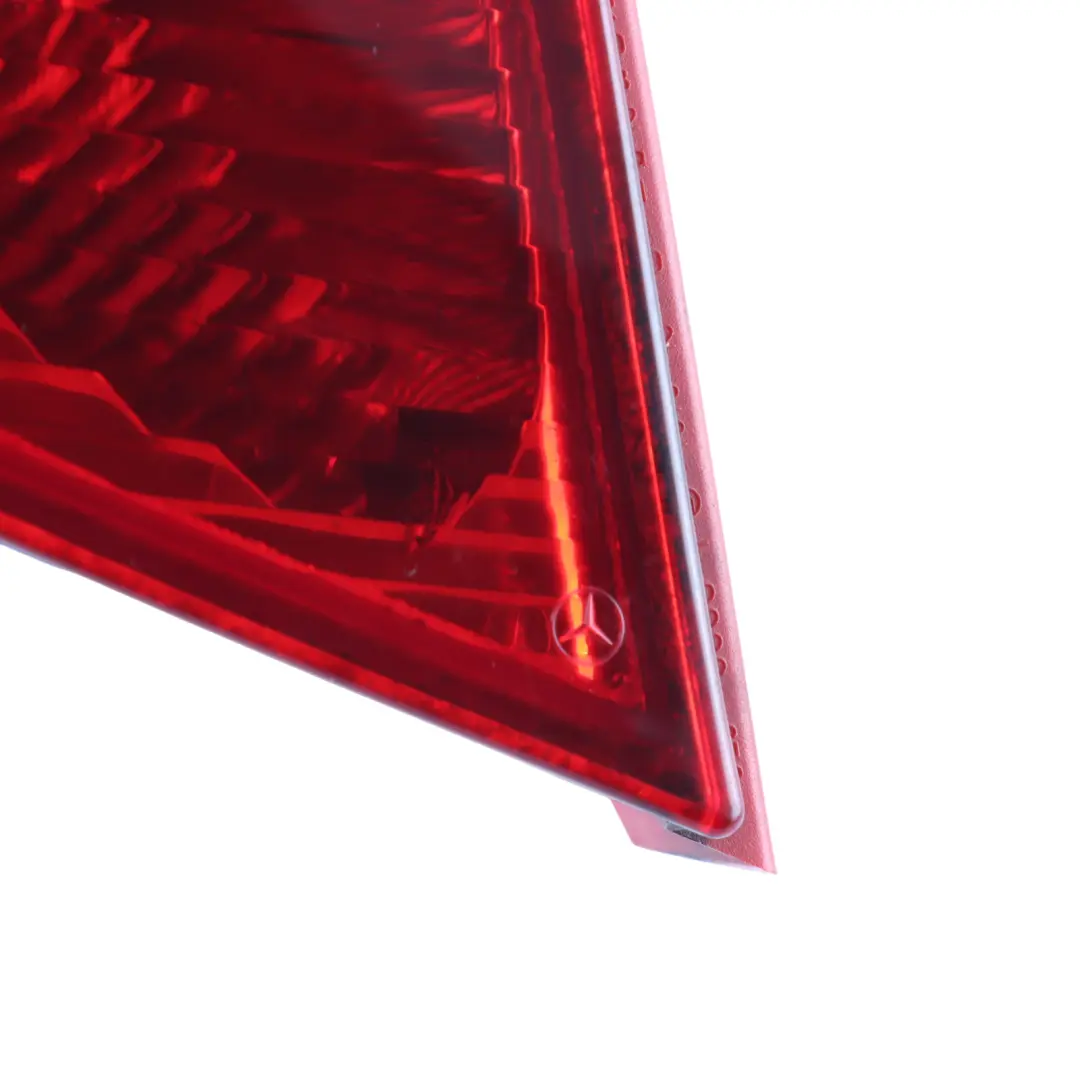 Mercedes W169 Feu arrière gauche Panneau latéral du feu arrière - SKU A1698200364 - Numéro de pièce A1698200364
