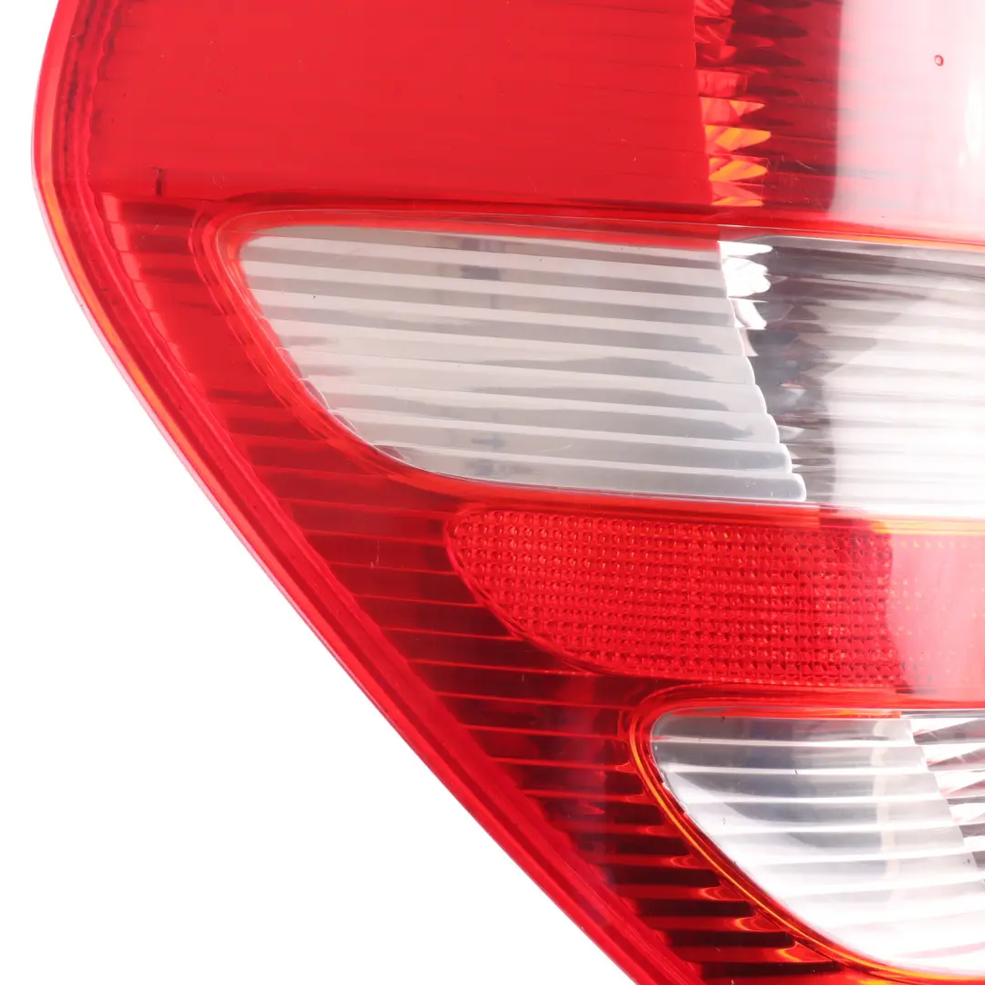 Lampa Lewy Tył Lewa Tylna do Mercedes W169 o numerze A1698200364 Mercedes W169 Lampa Lewy Tył Lewa Tylna - SKU A1698200364 - Numer Części A1698200364