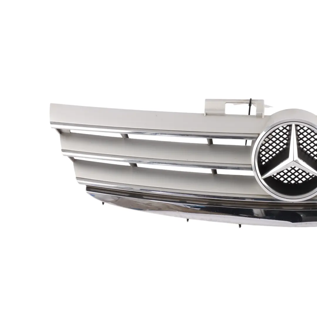 Capot avant radiateur Grille protection Panneau poutre pour Mercedes W169 à propos du numéro de pièce A1698800583 Mercedes W169 Capot avant radiateur Grille protection Panneau poutre - SKU A1698800583 - Numéro de pièce A1698800583