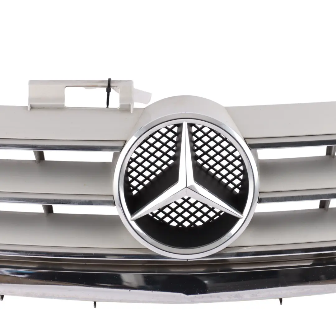 Capó Delantero Capó Radiador Rejilla Cubre Viga para Mercedes W169 con número de pieza A1698800583 Mercedes W169 Capó Delantero Capó Radiador Rejilla Cubre Viga - SKU A1698800583 - Número de pieza A1698800583