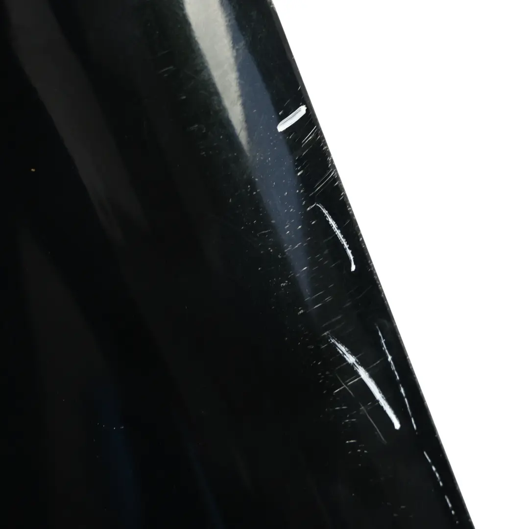 Kotflügel Vorne Rechts Seitenwand Tropical Schwarz - 160 für Mercedes W169 mit Teilenummer A1698810201 Mercedes W169 Kotflügel Vorne Rechts Seitenwand Tropical Schwarz - 160 - SKU A1698810201-TBL - Teilenummer A1698810201