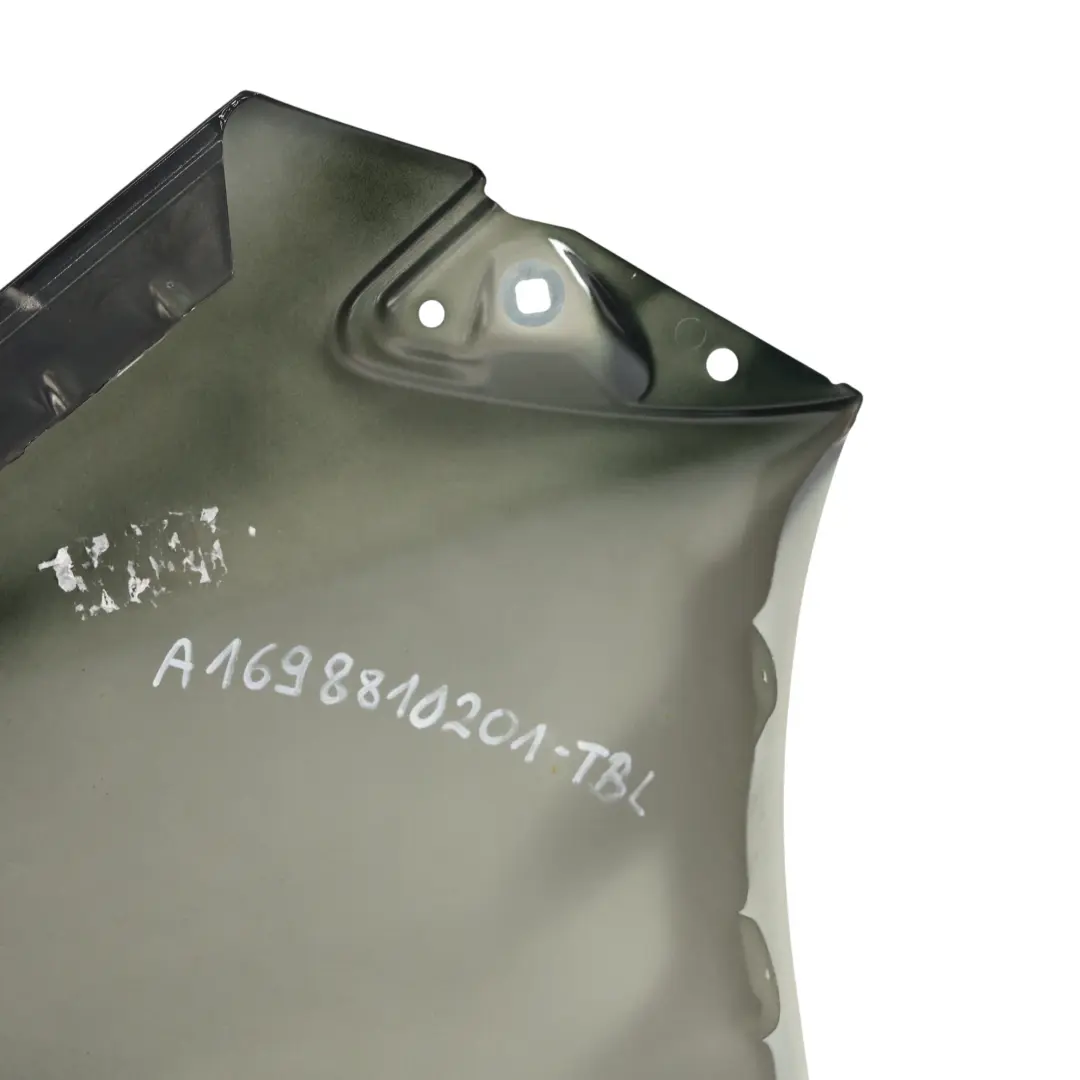 Panel Lateral Derecho Delantero Guardabarros Tropical Negro - 160 para Mercedes W169 con número de pieza A1698810201 Mercedes W169 Panel Lateral Derecho Delantero Guardabarros Tropical Negro - 160 - SKU A1698810201-TBL - Número de pieza A1698810201