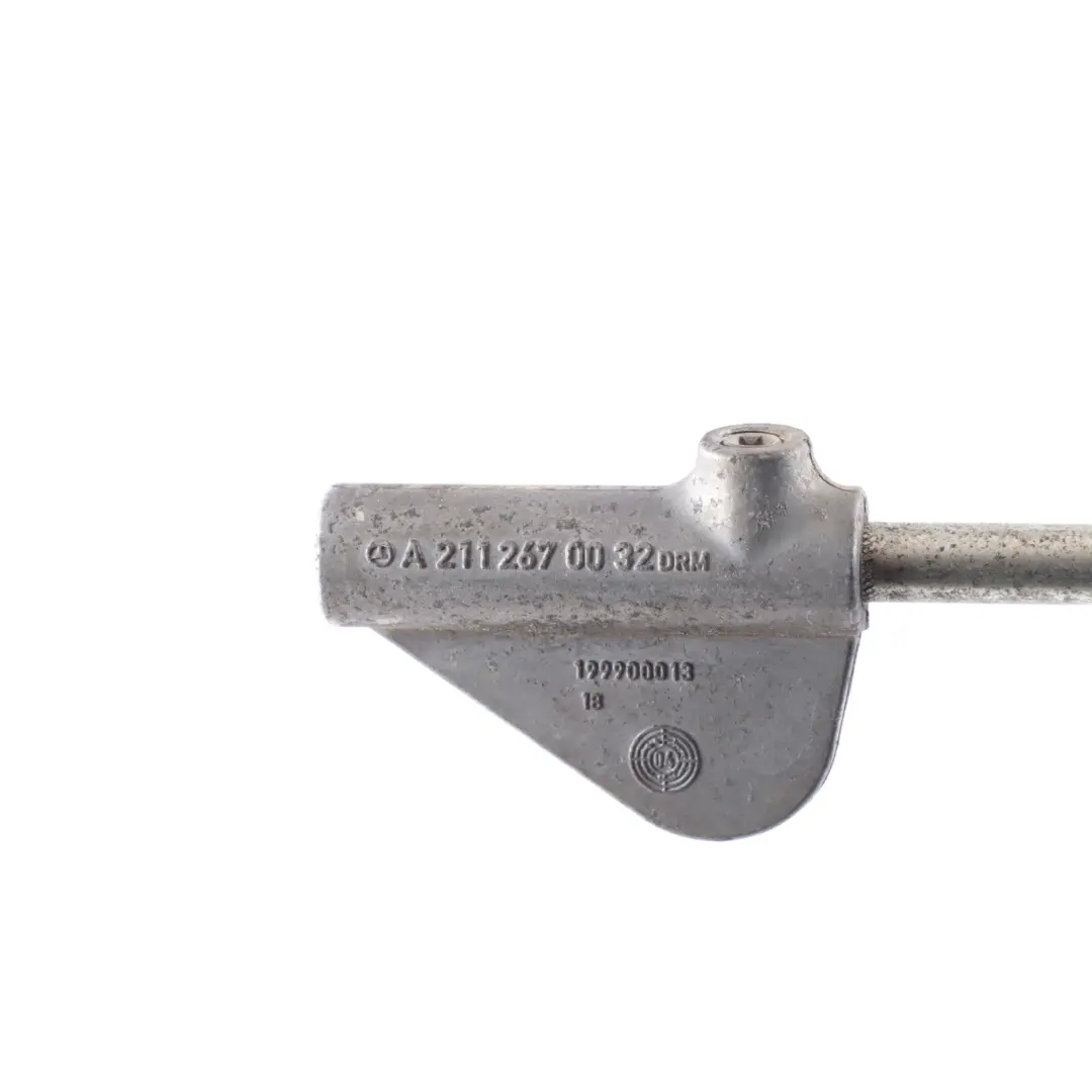 Selector Rod Joint Gear Shifting Automatic Gearbox to Mercedes R171 with Part number A1712601033 Mercedes R171 Selector Rod Joint Gear Shifting Automatic Gearbox - SKU A1712601033 - Part number A1712601033