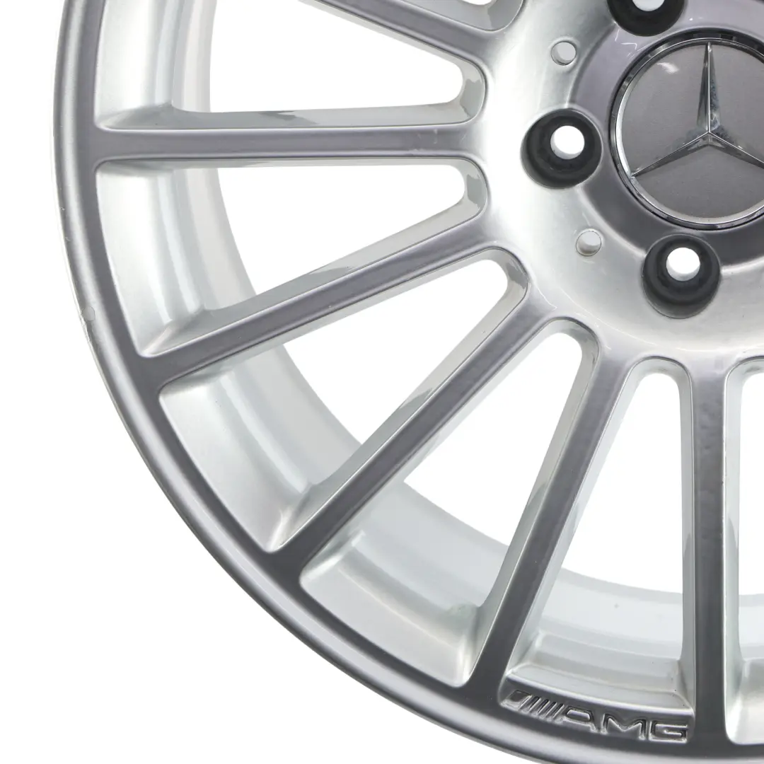 Llanta De Aleación Plateada 18" 8.5J ET:30 para Mercedes SLK R171 AMG con número de pieza A1714011902 Mercedes SLK R171 AMG Llanta De Aleación Plateada 18" 8.5J ET:30 - SKU A1714011902-4 - Número de pieza A1714011902