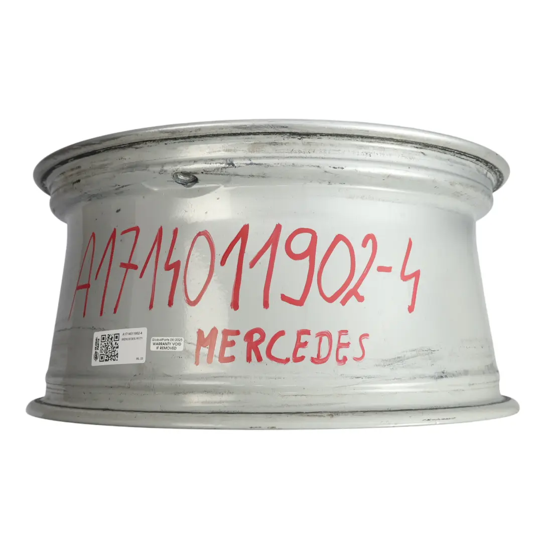 Silberne Alufelge 18" 8.5J ET:30 für Mercedes SLK R171 AMG mit Teilenummer A1714011902 Mercedes SLK R171 AMG Silberne Alufelge 18" 8.5J ET:30 - SKU A1714011902-4 - Teilenummer A1714011902