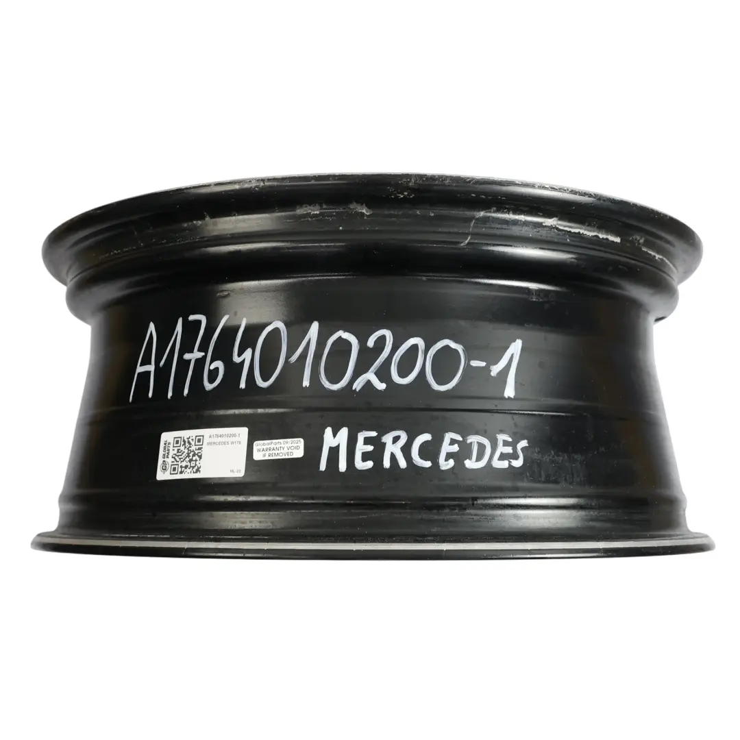 Cerchio in lega nero 18" ET:52 7.5J per Mercedes W176 W246 AMG con numero di parte A1764010200 Mercedes W176 W246 AMG Cerchio in lega nero 18" ET:52 7.5J - SKU A1764010200-1 - Numero di parte A1764010200
