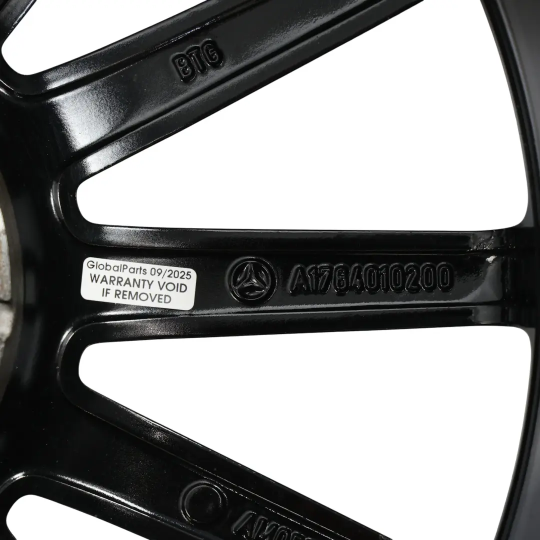 Schwarz Felge 18" ET:52 7.5J für Mercedes W176 W246 AMG mit Teilenummer A1764010200 Mercedes W176 W246 AMG Schwarz Felge 18" ET:52 7.5J - SKU A1764010200-1 - Teilenummer A1764010200
