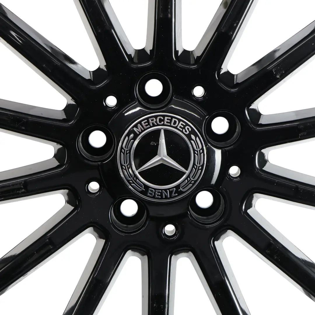 jante alliage noire 18" ET:52 7.5J pour Mercedes W176 W246 AMG à propos du numéro de pièce A1764010200 Mercedes W176 W246 AMG jante alliage noire 18" ET:52 7.5J - SKU A1764010200-1 - Numéro de pièce A1764010200