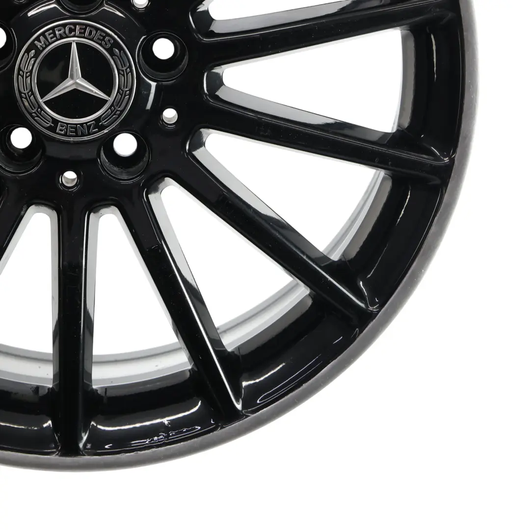 Jante alliage noire 18" ET:52 7.5J pour Mercedes W176 W246 AMG à propos du numéro de pièce A1764010200 Mercedes W176 W246 AMG Jante alliage noire 18" ET:52 7.5J - SKU A1764010200-6 - Numéro de pièce A1764010200