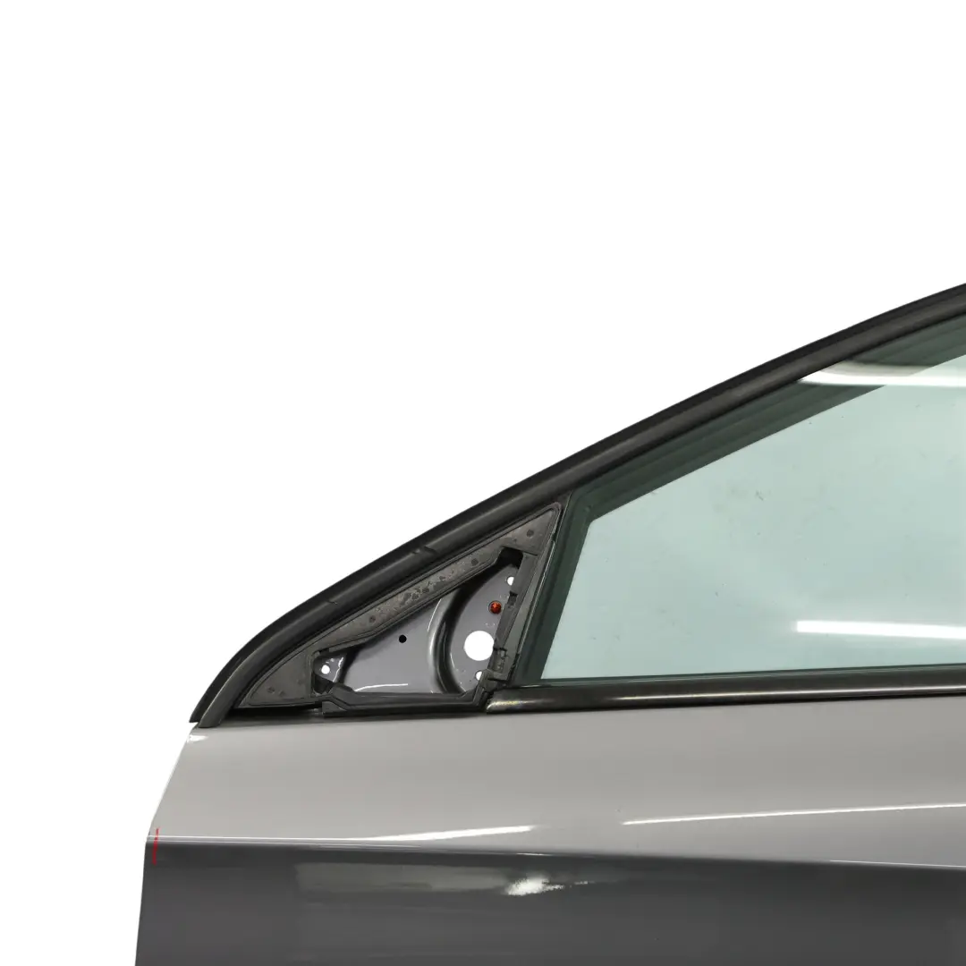 Puerta Delantera Izquierda Mountain Grey Gris - 787 para Mercedes W176 con número de pieza A1767200105 Mercedes W176 Puerta Delantera Izquierda Mountain Grey Gris - 787 - SKU A1767200105-MG2 - Número de pieza A1767200105