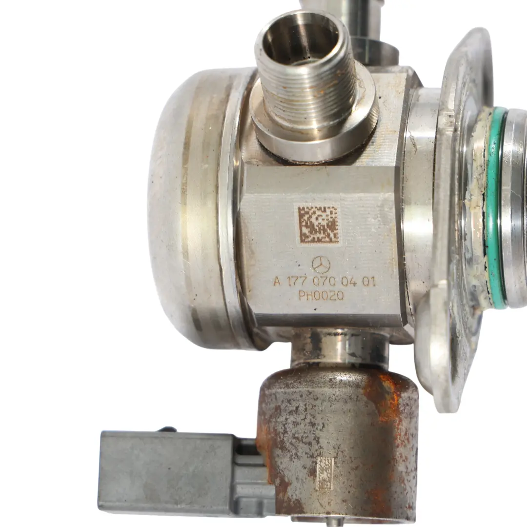 C63 M177 Benzinmotor Hochdruck-Kraftstoffpumpe für Mercedes W205 mit Teilenummer A1770700401 Mercedes W205 C63 M177 Benzinmotor Hochdruck-Kraftstoffpumpe - SKU A1770700401 - Teilenummer A1770700401