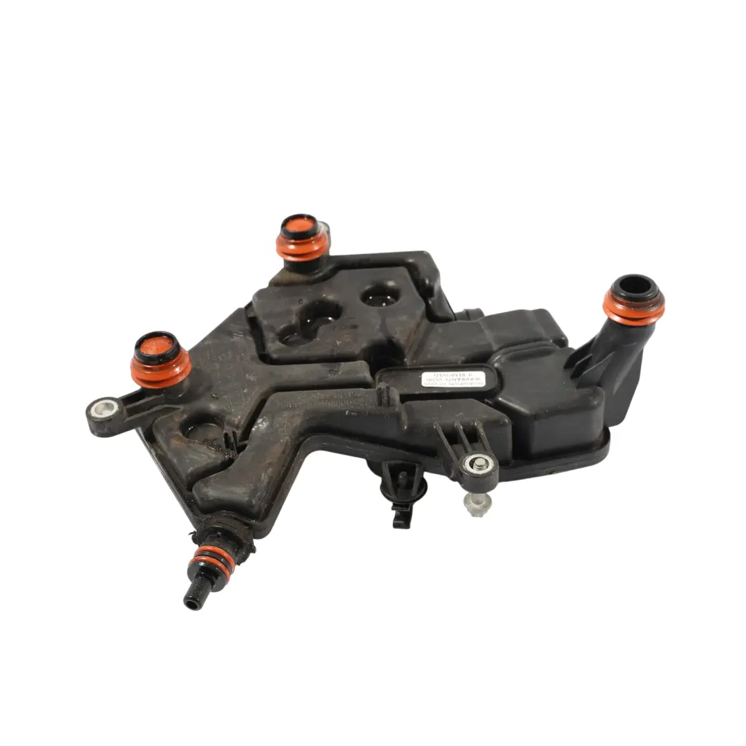 C63 M177 Benzina Separatore Olio Sfiatatoio Destro per Mercedes W205 con numero di parte A1770780219 Mercedes W205 C63 M177 Benzina Separatore Olio Sfiatatoio Destro - SKU A1770780219 - Numero di parte A1770780219