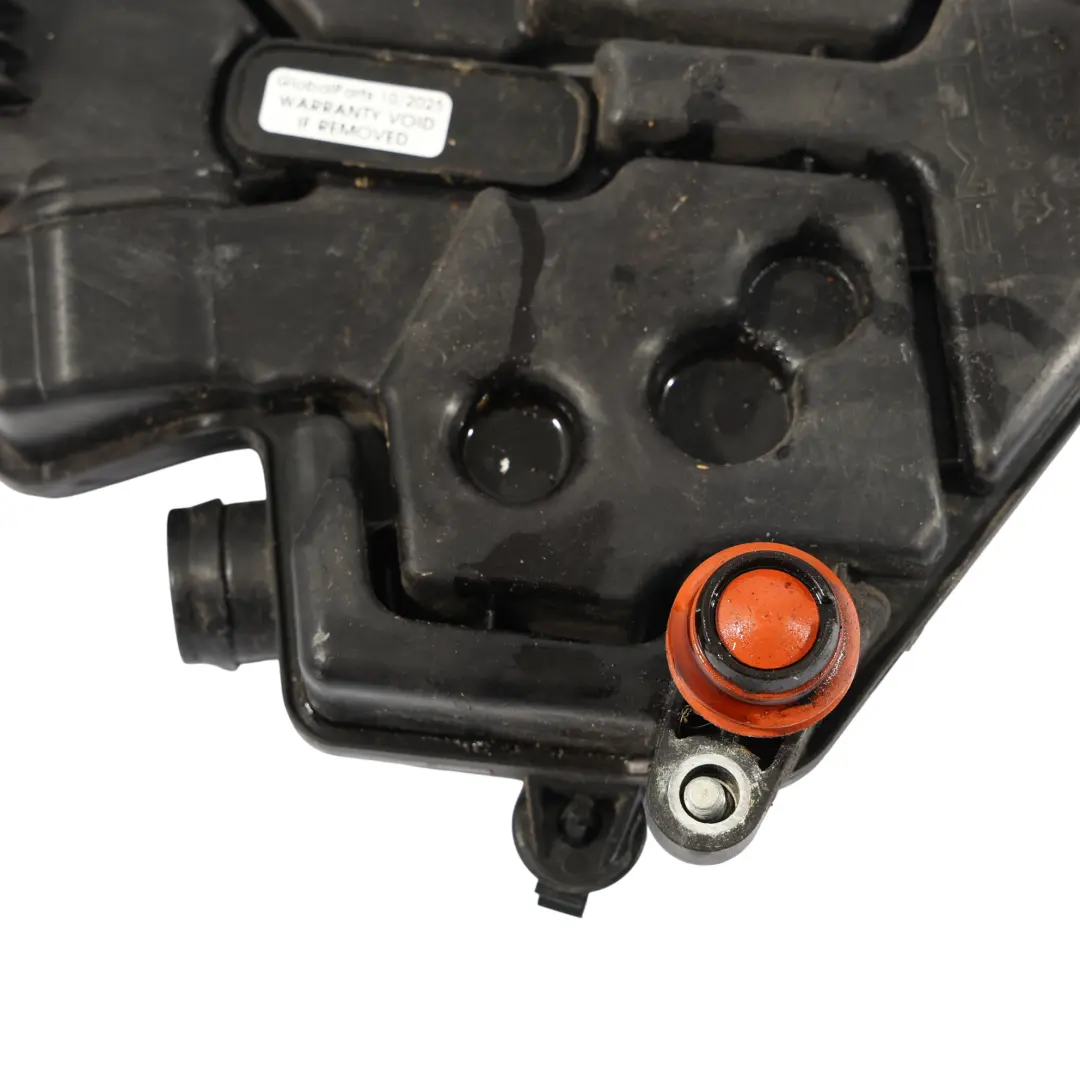 C63 M177 Benzina Separatore Olio Sfiatatoio Destro per Mercedes W205 con numero di parte A1770780219 Mercedes W205 C63 M177 Benzina Separatore Olio Sfiatatoio Destro - SKU A1770780219 - Numero di parte A1770780219