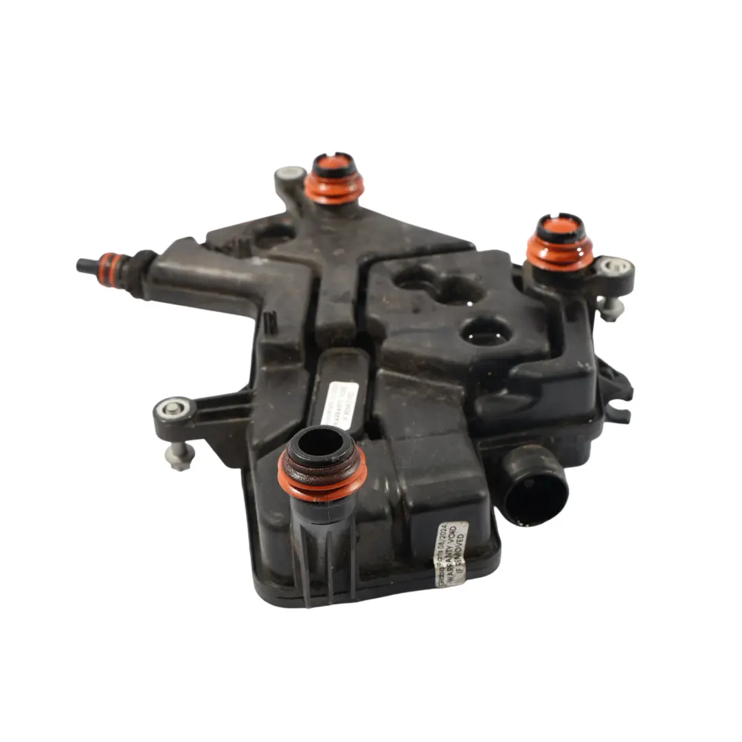 C63 M177 Gasolina Separador Aceite Respirador Derecho para Mercedes W205 con número de pieza A1770780219 Mercedes W205 C63 M177 Gasolina Separador Aceite Respirador Derecho - SKU A1770780219 - Número de pieza A1770780219