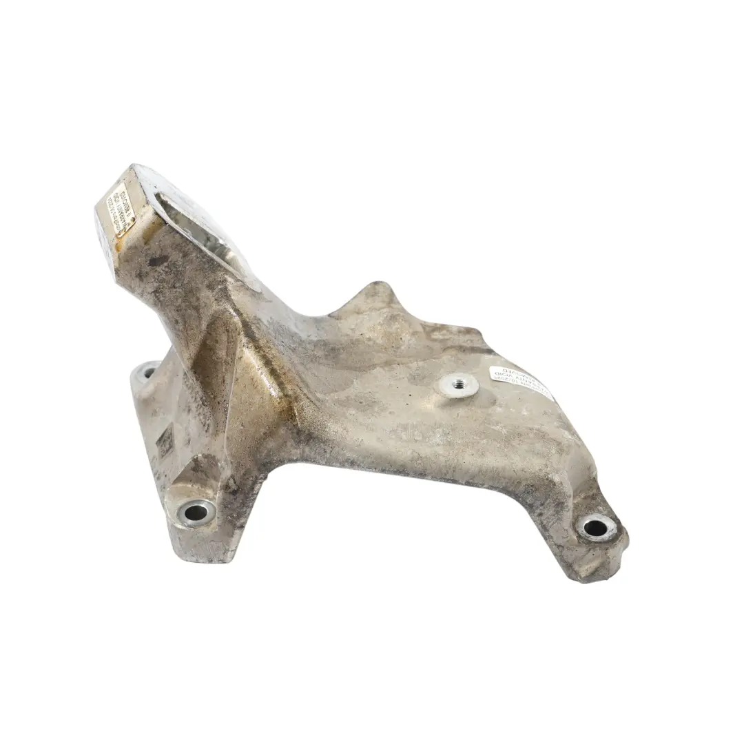 Wspornik Łapa Uchwyt Mocowanie Silnika Lewo do Mercedes W205 o numerze A1772230104 Mercedes W205 Wspornik Łapa Uchwyt Mocowanie Silnika Lewo - SKU A1772230104 - Numer Części A1772230104