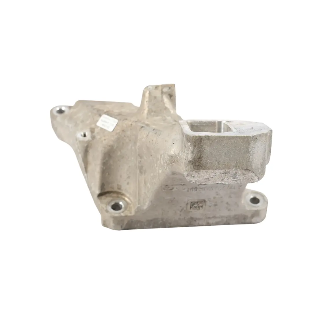 C63 M177 Benzina Supporto Motore Portaoggetti Destro per Mercedes W205 con numero di parte A1772230204 Mercedes W205 C63 M177 Benzina Supporto Motore Portaoggetti Destro - SKU A1772230204 - Numero di parte A1772230204