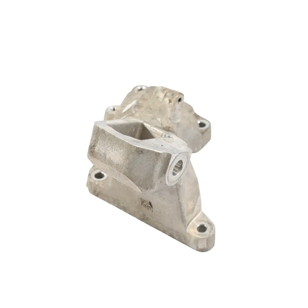 C63 M177 Benziner Motorhalterung Träger Rechts für Mercedes W205 mit Teilenummer A1772230204 Mercedes W205 C63 M177 Benziner Motorhalterung Träger Rechts - SKU A1772230204 - Teilenummer A1772230204