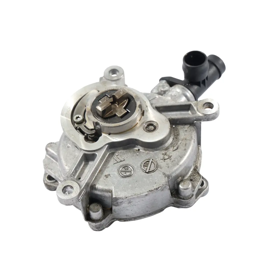 Pompa Del Vuoto V8 M177 per Mercedes W205 W213 63 AMG con numero di parte A1772300065 Mercedes W205 W213 63 AMG Pompa Del Vuoto V8 M177 - SKU A1772300065 - Numero di parte A1772300065