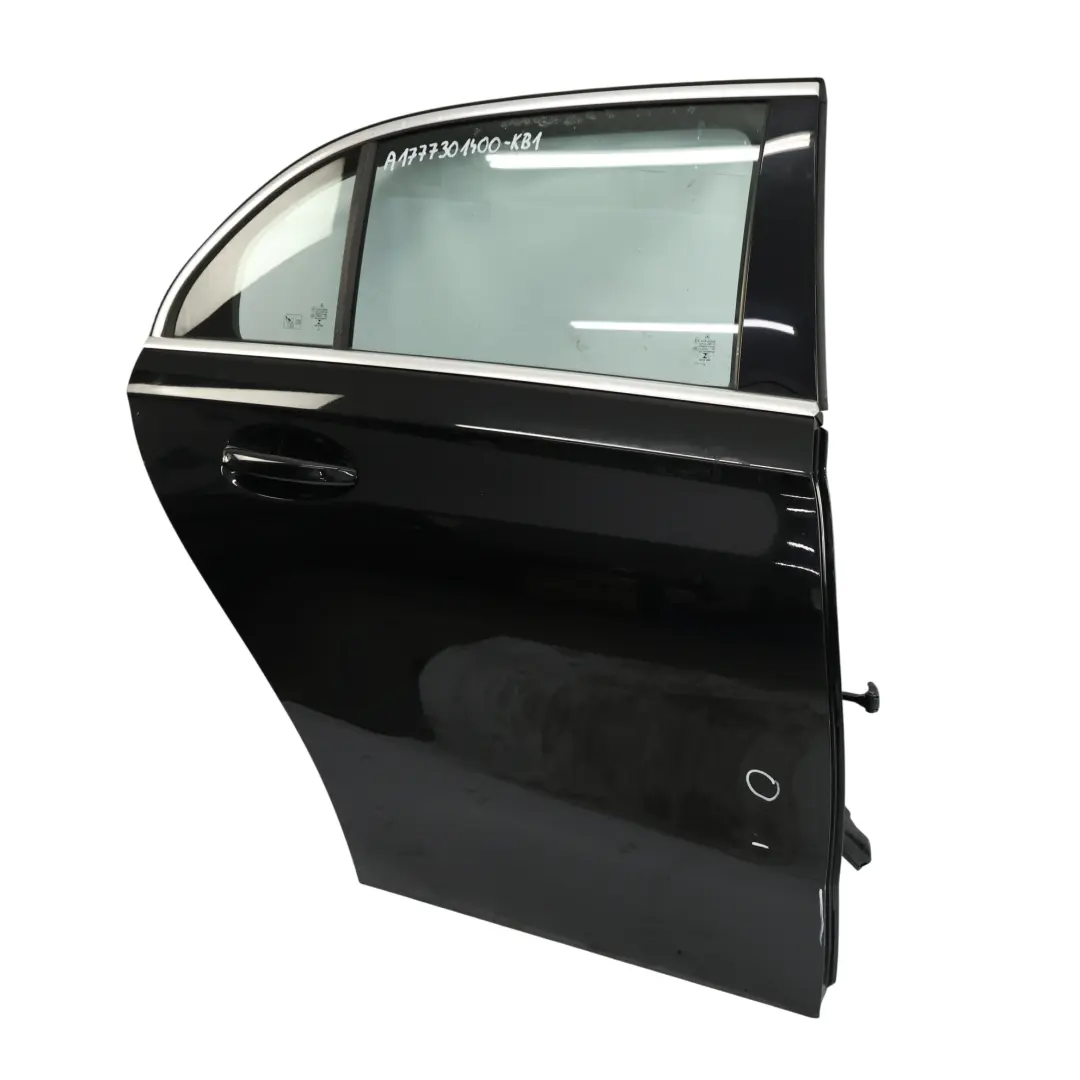 Tür hinten rechts Kosmos Cosmic Schwarz Metallic - 191 für Mercedes W177 mit Teilenummer A1777301400 Mercedes W177 Tür hinten rechts Kosmos Cosmic Schwarz Metallic - 191 - SKU A1777301400-KB1 - Teilenummer A1777301400