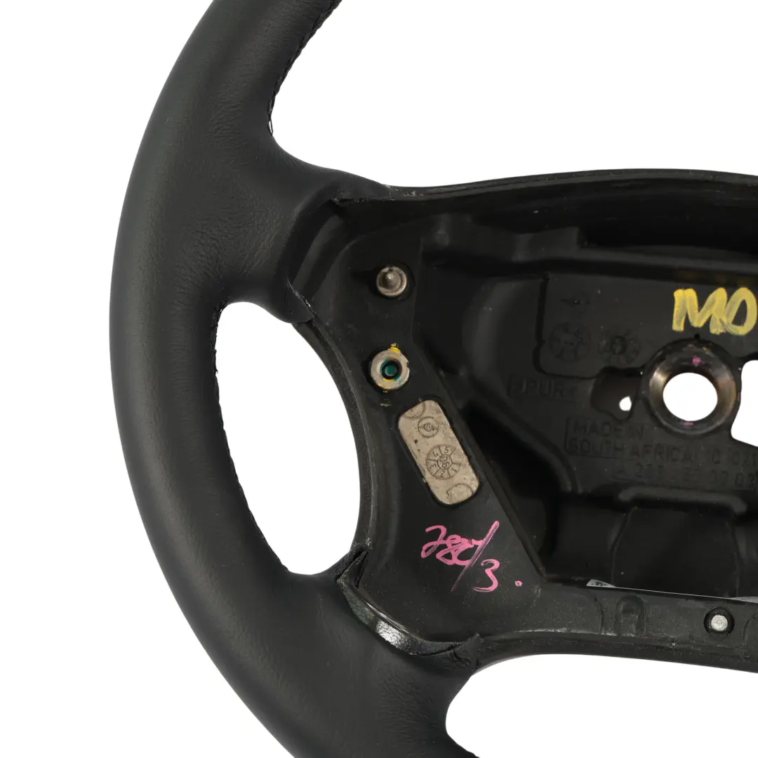 Volant NEUF En Cuir Noir pour Mercedes W203 S203 à propos du numéro de pièce A2034600903 Mercedes W203 S203 Volant NEUF En Cuir Noir - SKU A2034600903-5 - Numéro de pièce A2034600903
