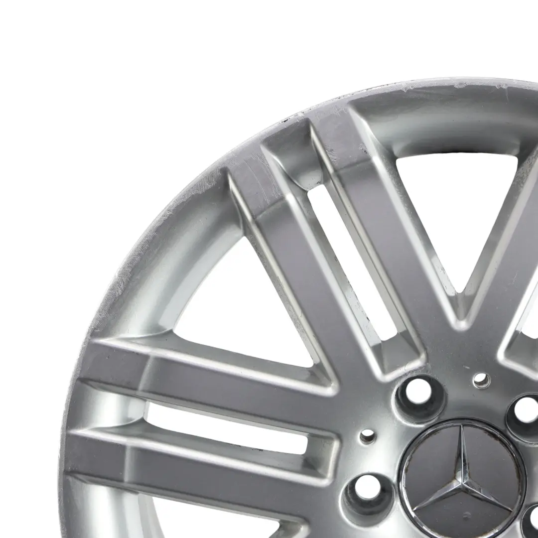 Argento Ruota Posteriore In Lega 17" 8.5J ET:58 per Mercedes W204 con numero di parte A2044010302 Mercedes W204 Argento Ruota Posteriore In Lega 17" 8.5J ET:58 - SKU A2044010302-1 - Numero di parte A2044010302