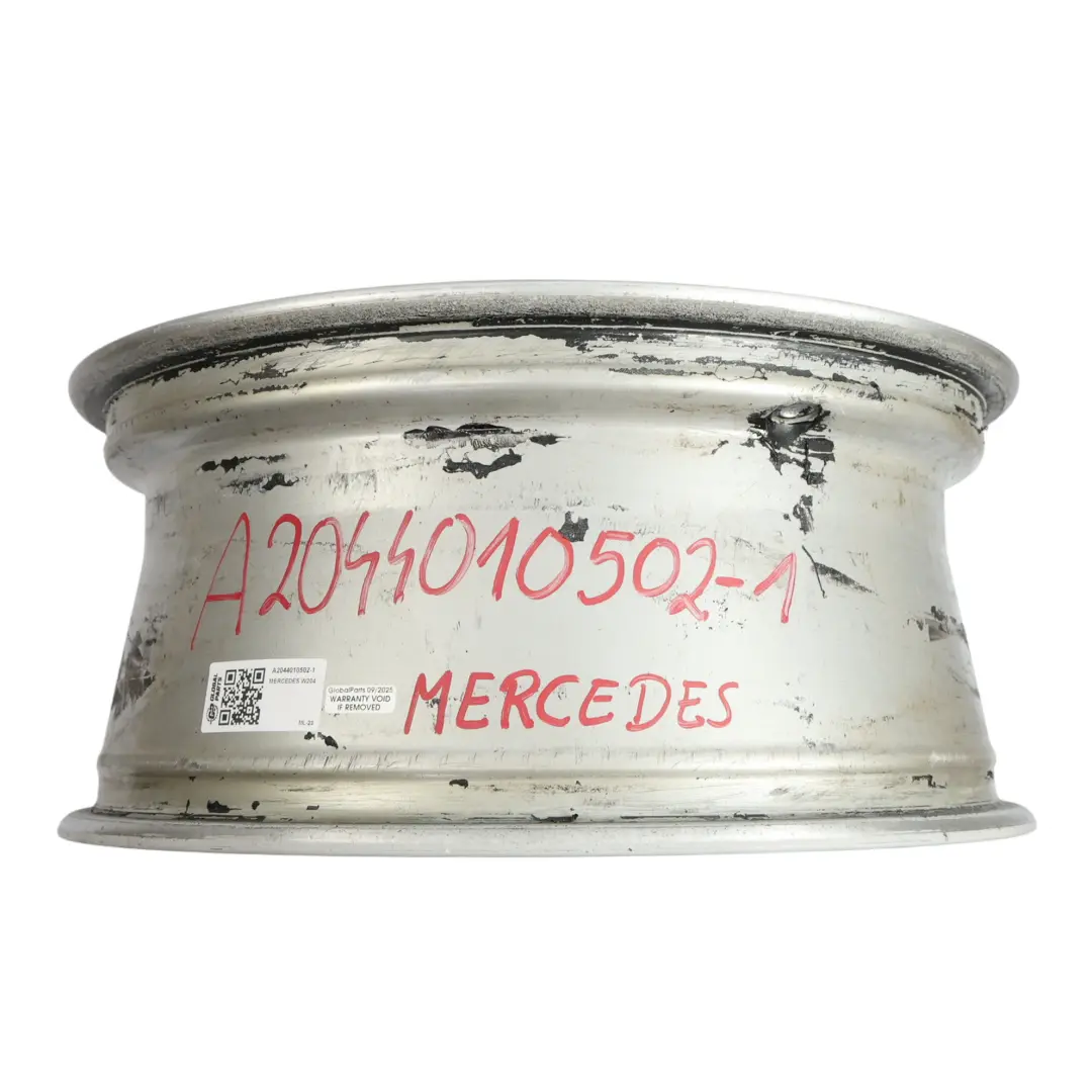Jante Avant Alliage Argenté 17" 7.5J ET:47 pour Mercedes W204 à propos du numéro de pièce A2044010502 Mercedes W204 Jante Avant Alliage Argenté 17" 7.5J ET:47 - SKU A2044010502-1 - Numéro de pièce A2044010502