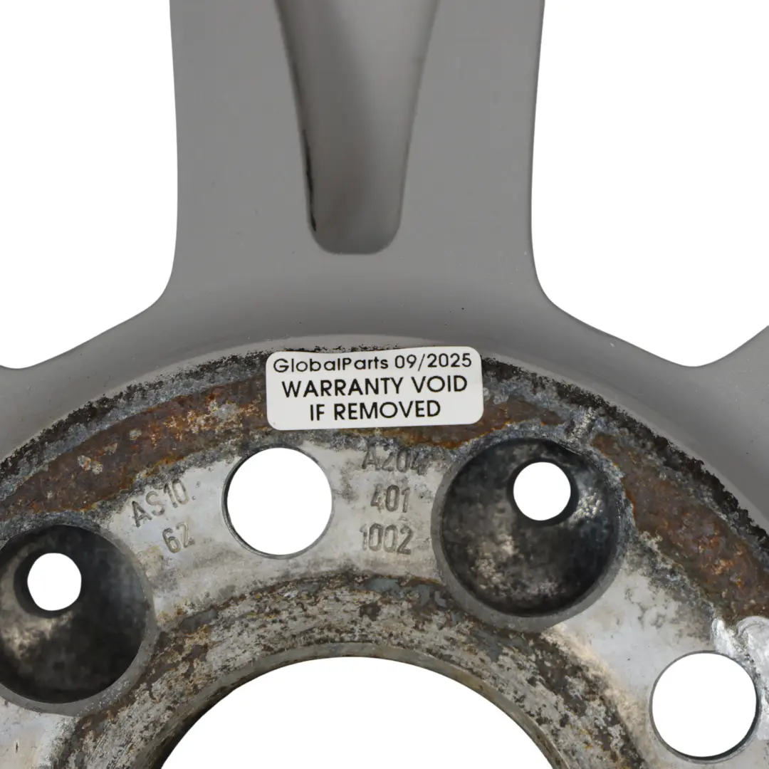 Llanta de aleación plateada Mercedes W204 de 7 radios 16" 6J ET:39 para con número de pieza A2044011002 Llanta de aleación plateada Mercedes W204 de 7 radios 16" 6J ET:39 - SKU A2044011002-2 - Número de pieza A2044011002