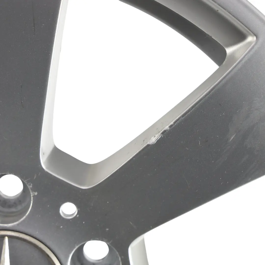  Llanta de aleación plateada Mercedes W204 de 7 radios 16" 6J ET:39 - SKU A2044011002-2 - Número de pieza A2044011002