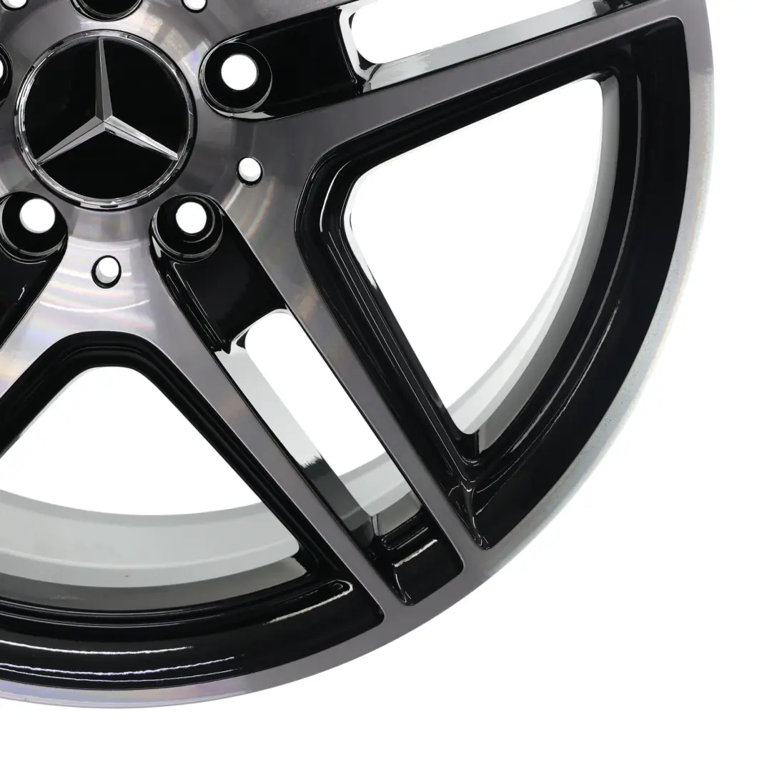 Felga Aluminiowa Czarna 18" ET:50 8J do Mercedes W204 AMG o numerze A2044014102 Mercedes W204 AMG Felga Aluminiowa Czarna 18" ET:50 8J - SKU A2044014102 - Numer Części A2044014102