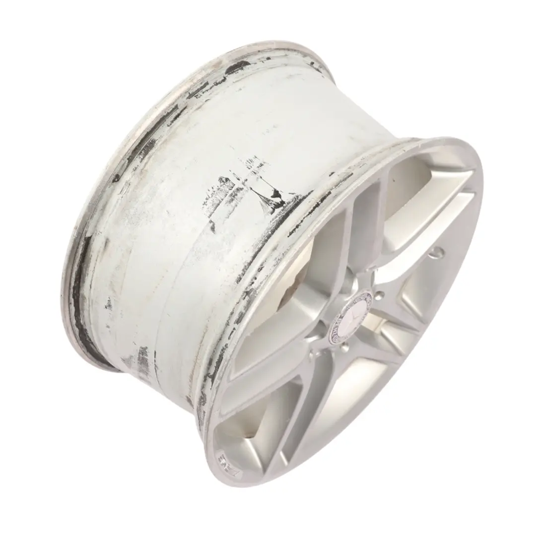 Jante Arrière Alliage 17" 8.5J ET:58 Branches Doubles pour Mercedes W204 à propos du numéro de pièce A2044019702 Mercedes W204 Jante Arrière Alliage 17" 8.5J ET:58 Branches Doubles - SKU A2044019702-5 - Numéro de pièce A2044019702