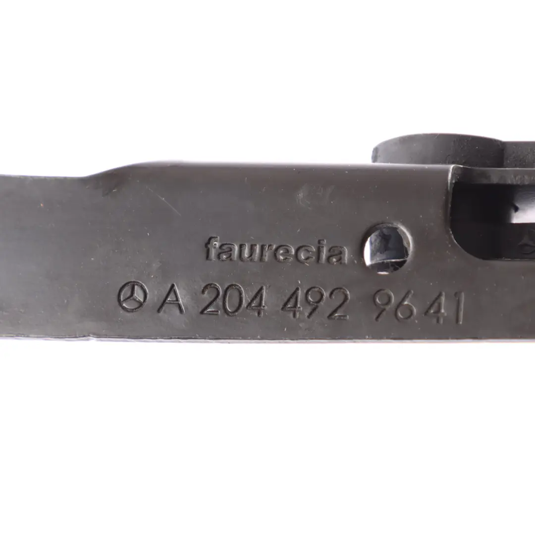 C220 CDI Support De Fixation Du Tuyau D'Échappement pour Mercedes W204 à propos du numéro de pièce A2044929641 Mercedes W204 C220 CDI Support De Fixation Du Tuyau D'Échappement - SKU A2044929641 - Numéro de pièce A2044929641