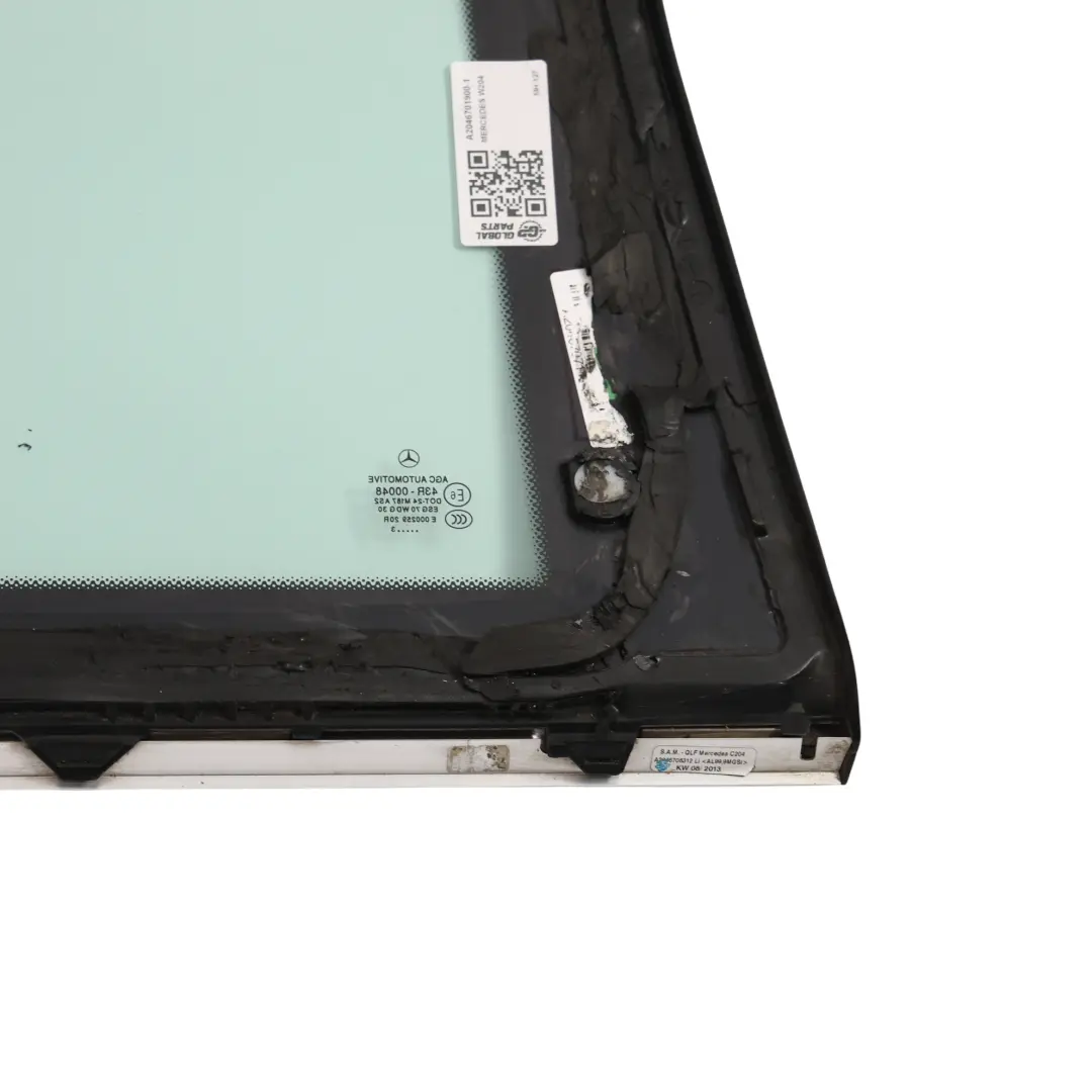 Ventana Lateral Trasera Izquierda Verde Vidrio AS2 para Mercedes W204 con número de pieza A2046701900 Mercedes W204 Ventana Lateral Trasera Izquierda Verde Vidrio AS2 - SKU A2046701900-1 - Número de pieza A2046701900