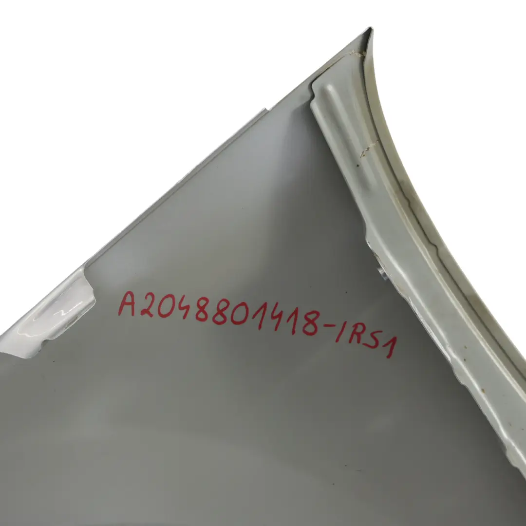 Guardabarros lateral derecho delantero Iridium Silver - 775 para Mercedes W204 con número de pieza A2048801418 Mercedes W204 Guardabarros lateral derecho delantero Iridium Silver - 775 - SKU A2048801418-IRS1 - Número de pieza A2048801418