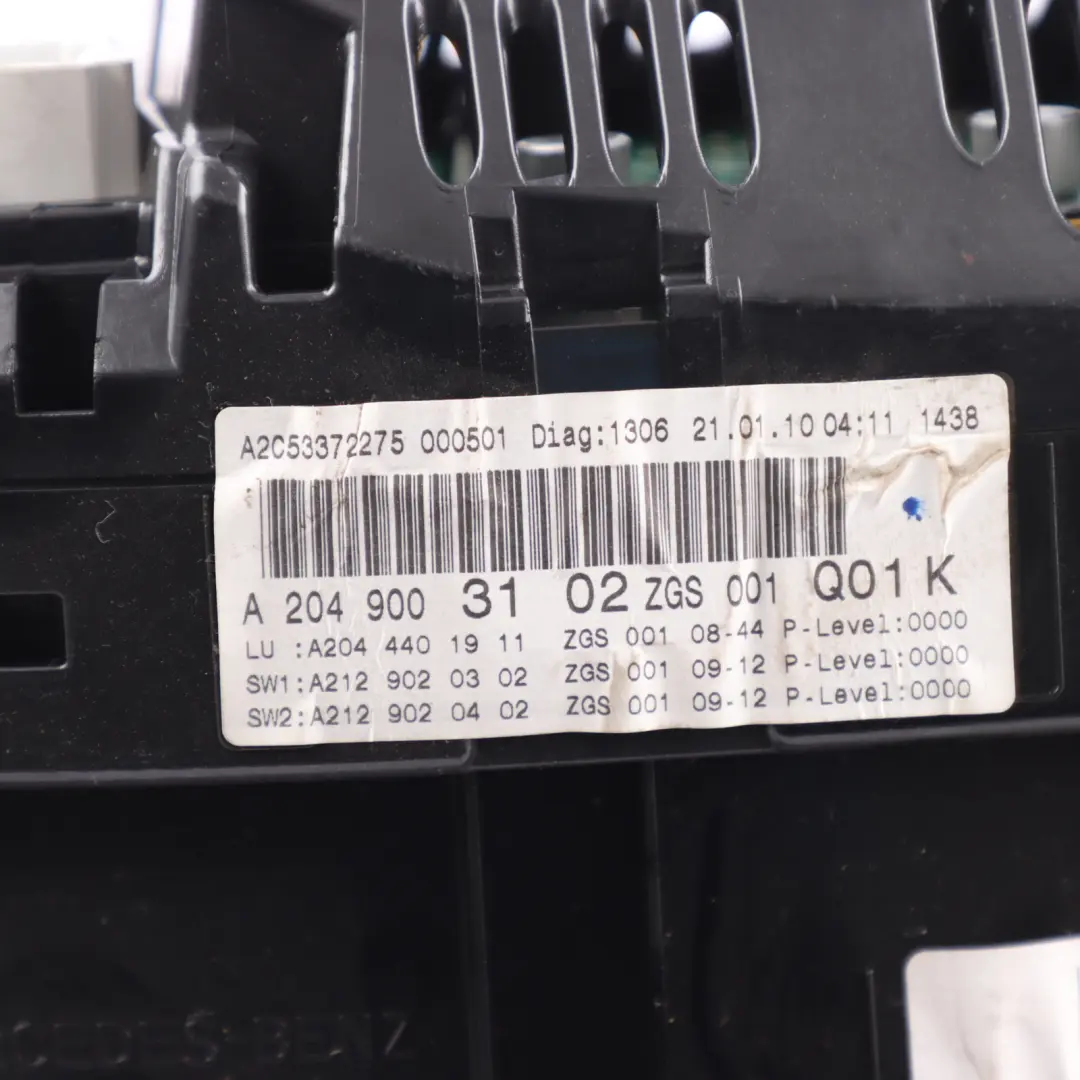 Instrument Cluster Clocks Speedometer Manual to Mercedes W204 Petrol with Part number A2049003102 Mercedes W204 Petrol Instrument Cluster Clocks Speedometer Manual - SKU A2049003102 - Part number A2049003102