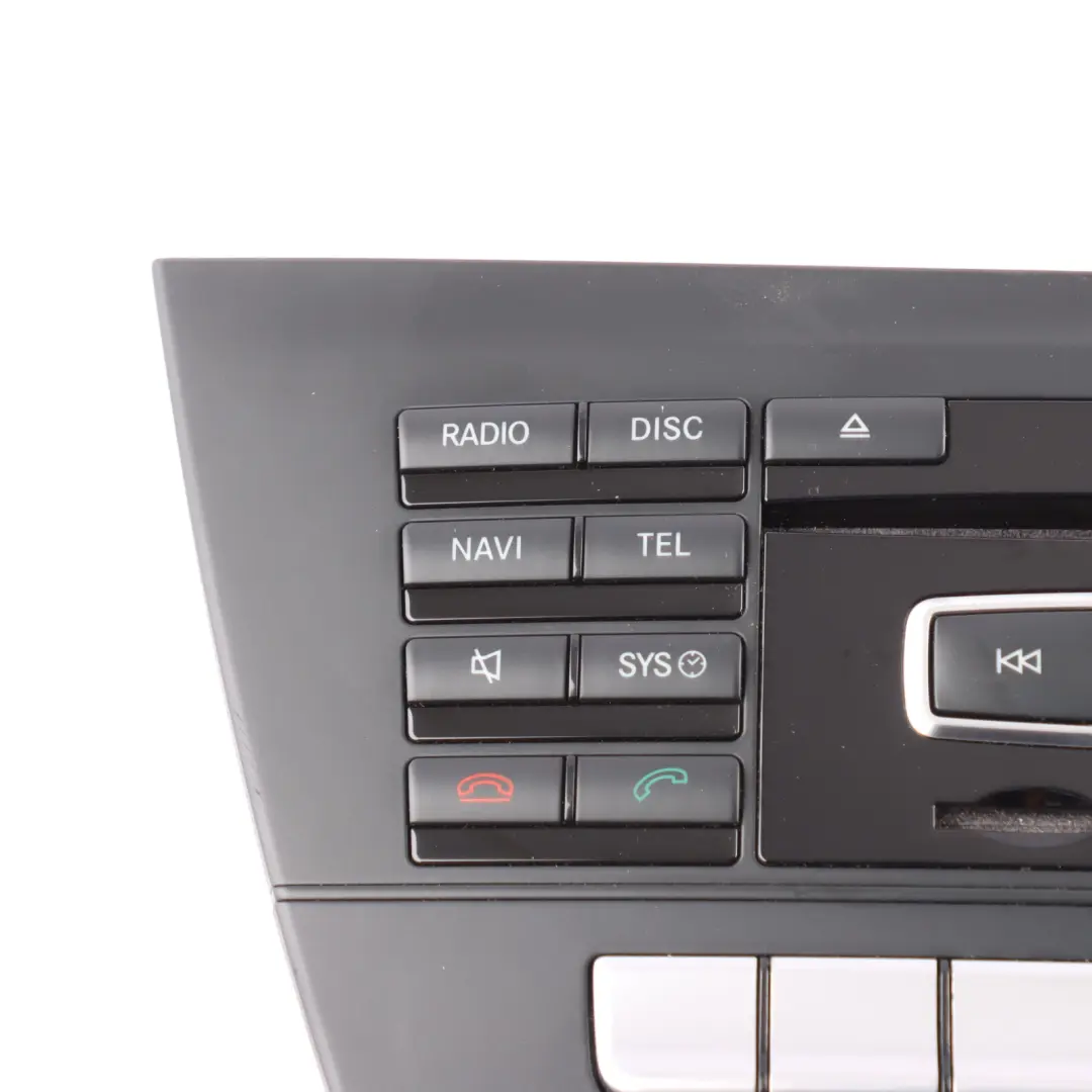 Mercedes W204 Navegación Reproductor CD COMAND Radio Sat Nav Unit - SKU A2049005908-1 - Número de pieza A2049005908