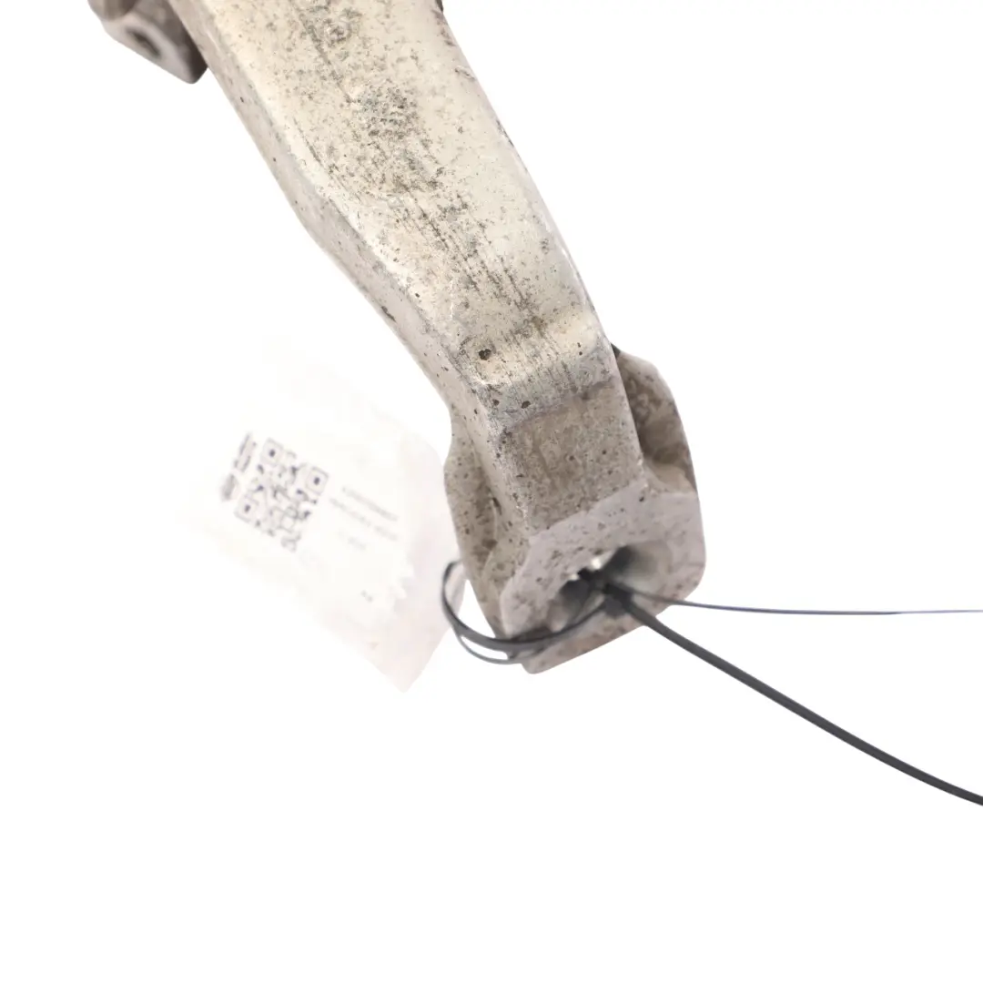 C63 AMG Front Suspension Wheel Hub Leg Right O/S to Mercedes W205 with Part number A2053306804 Mercedes W205 C63 AMG Front Suspension Wheel Hub Leg Right O/S - SKU A2053306804 - Part number A2053306804